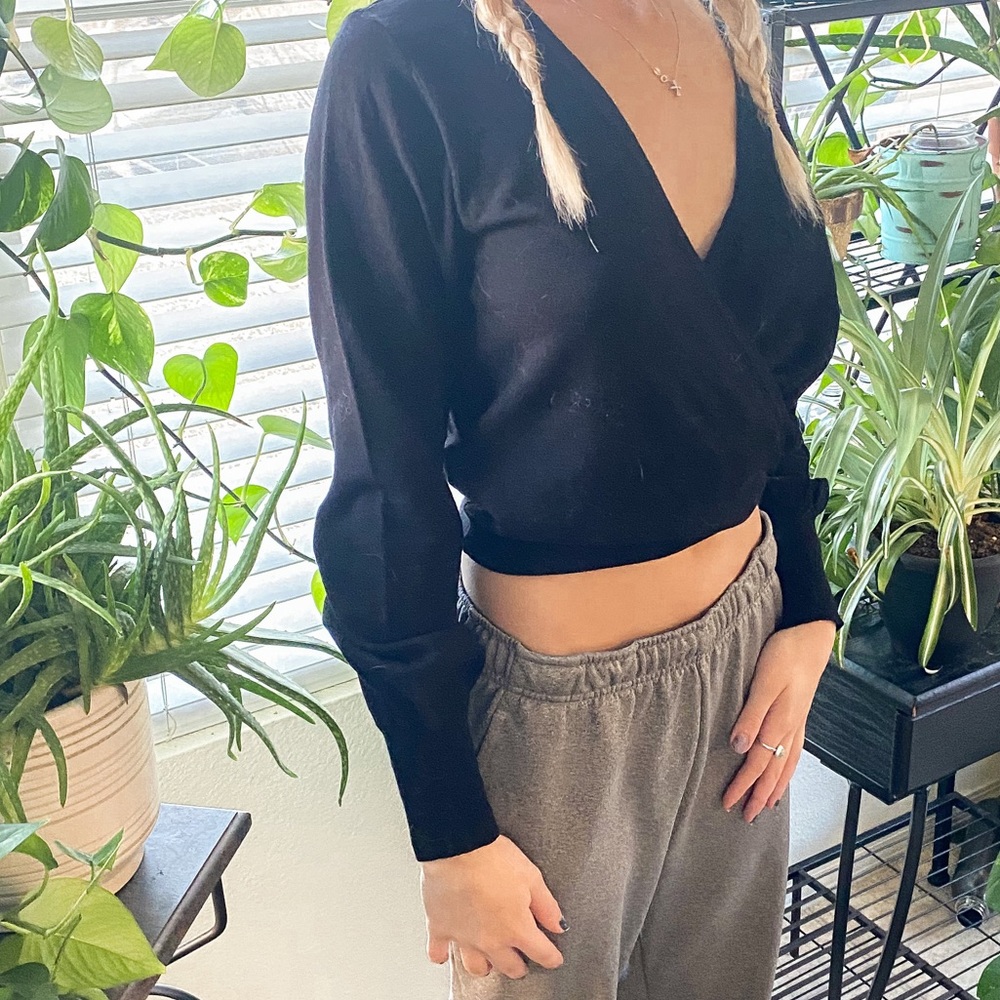 Black cross body long sleeve
